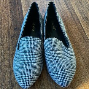 Nine West black/white houndstooth tweed slip on loafer EUC Sz 7.5